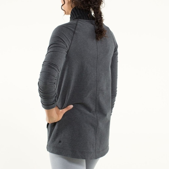 *SOLD* Lululemon Bliss Break Wrap Heathered black - Picture 2 of 10